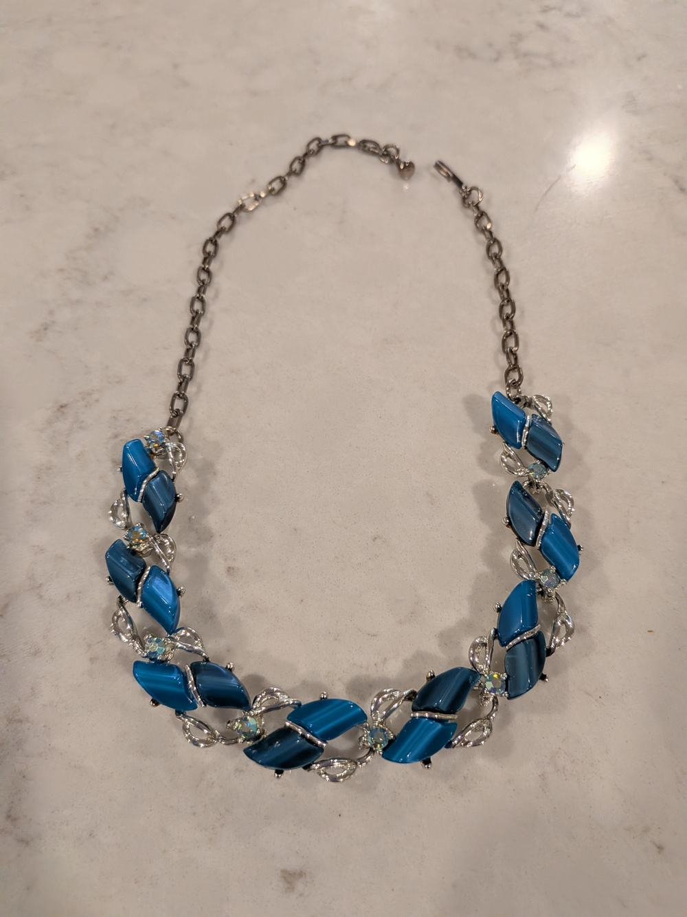 Vintage  Blue Tone Thermoset Rhinestone Necklace - Women's Fashion Jewelr